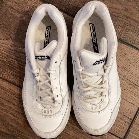 Reebok White Walking Gratify Women US Size 6 Hexalite - Picture 2 of 7